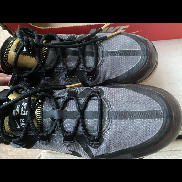 Nike Air VaporMax 2019 Black Metallic Gold - Picture 10 of 11
